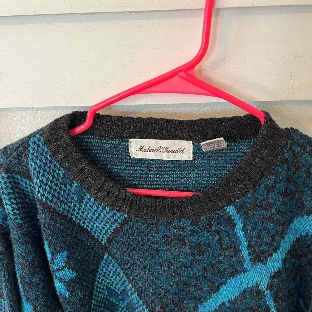 Vintage Michael Herald Men's Medium Crewneck Sweater.